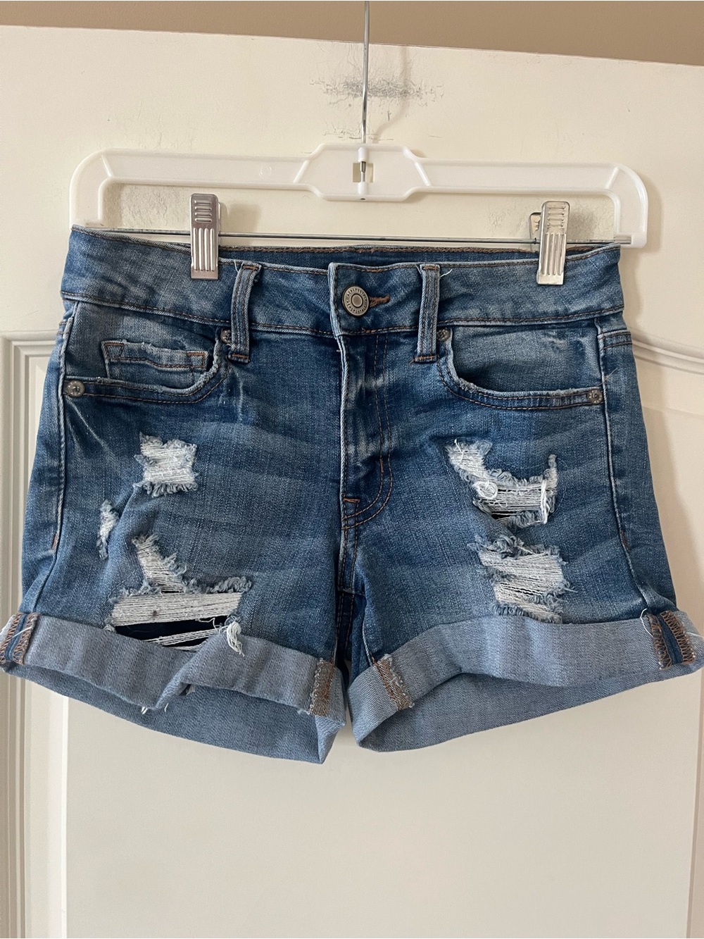Aeropostale Women's Distressed Rolled Hem Denim Shorts Size 2